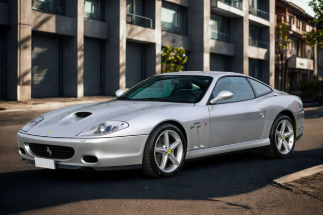 ** 予約商品 ** BBR1875EV 1/18 Ferrari 575M Maranello 2002 Argento Nurburgring - Black interior（ケース付）