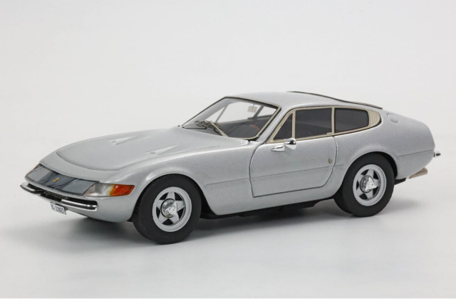 ** 予約商品 ** BBR270C Ferrari 365 GTB/4 Daytona Argento
