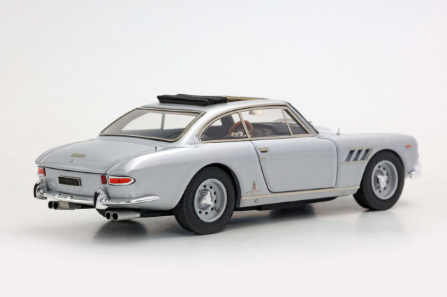 予約商品 ** BBR272A Ferrari 330GT 2+2 Single light / Open roof
