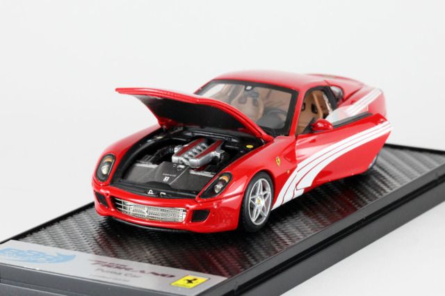 フェラーリ SF90 【新車】フィオラノ＋カーボンパッケージ