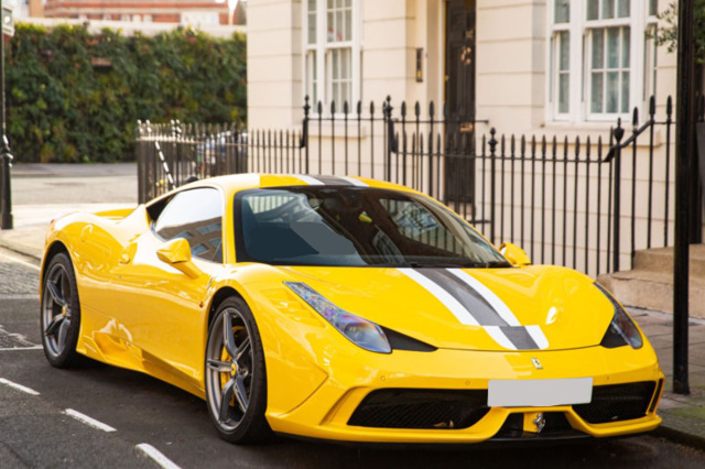 ** 予約商品 ** BBRC132Y2 1/43 Ferrari 458 Speciale Giallo Modena / Gray-White stripe