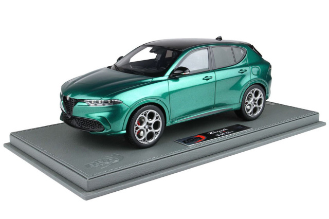 【お取り寄せ商品】 BBRC1858BV 1/18 Alfa Romeo Tonale Tributo Verde Montreal Limited 52pcs （ケース付）
