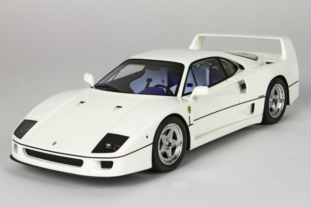 ** 予約商品 ** BBRC212F 1/43 Ferrari F40 1987 Avus White - Light Blue Seats