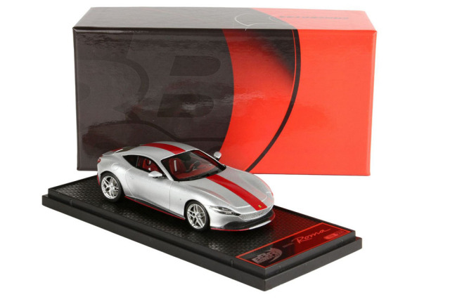 Ferrari オリジナル ミニカー イタリア本社チラシ おまけ付き Ferrari オリジナル ミニカー イタリア本社チラシ おまけ付き