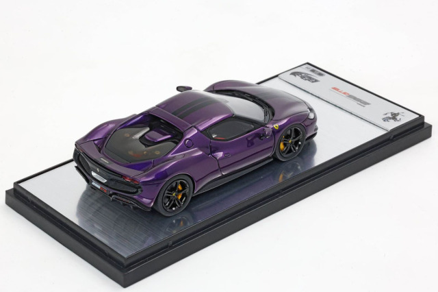 BBRC264SU16 Ferrari 296 GTB Viola Dino Gloss / Black stripe