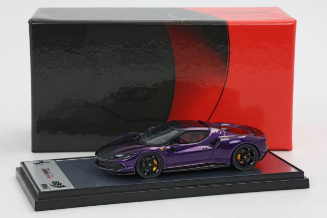 BBRC264SU16 Ferrari 296 GTB Viola Dino Gloss / Black stripe