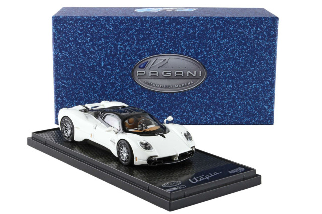 お取り寄せ商品】 BBRC274A 1/43 Pagani Utopia Pearl White