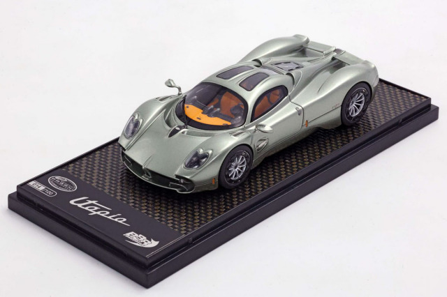Pagani リミテッドエディション1/43 限定版 ミニカー Pagani