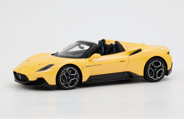 1/18 BBR マセラティMC20 CIELOケース付き BBRC276C1 Maserati MC20 Cielo 2022 Giallo Genio - Birdcage