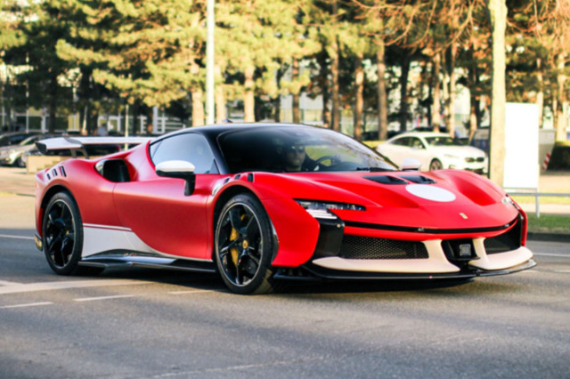 予約商品 ** BBRC285U Ferrari SF90XX Stradale Rosso Corsa / White