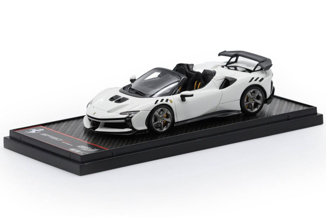 Modèle Réduit Ferrari SF90 XX Stradale Spider 2024 - échelle 1:?, Couleur Bianco Cervino, Neuf