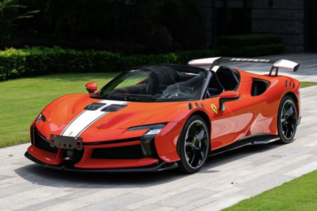 ** 予約商品 ** BBRC286Q Ferrari SF90XX Spder Rosso F1 2004 - White