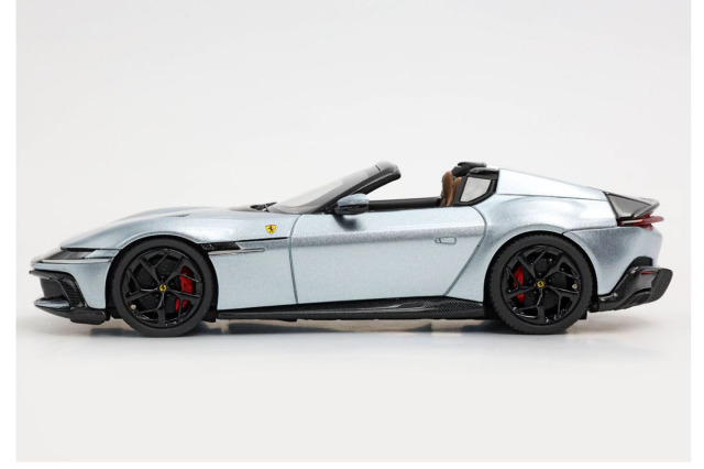 BBRC300D 1/43 Ferrari 12 Cilindri Spider Grigio Titanio LImited