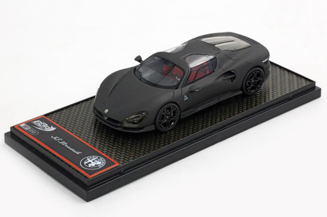 予約商品 ** BBRC317G Alfa Romeo 33 Stradale Full Matt Carbon Fibre