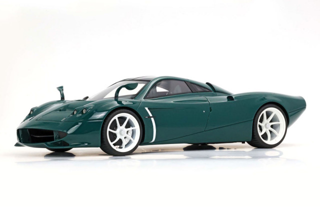 ** 予約商品 ** BBRC334F1 1/43 Pagani Huayra Codalunga British Racing Green