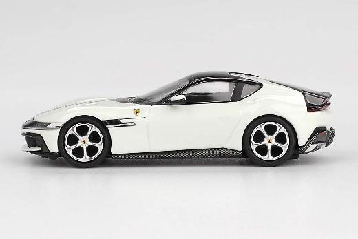 予約商品 ** BBR FER64034 1/64 Ferrari 12 Cilindri Bianco Avus