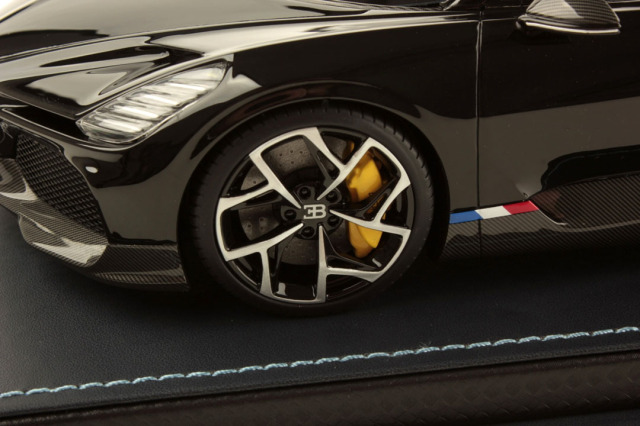 MR collection BUG015A 1/18 Bugatti W16 Mistral Black ミニカー専門