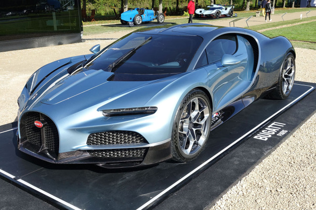 ** 予約商品 ** MR collection BUG017A 1/18 Bugatti Tourbillon Launch Version