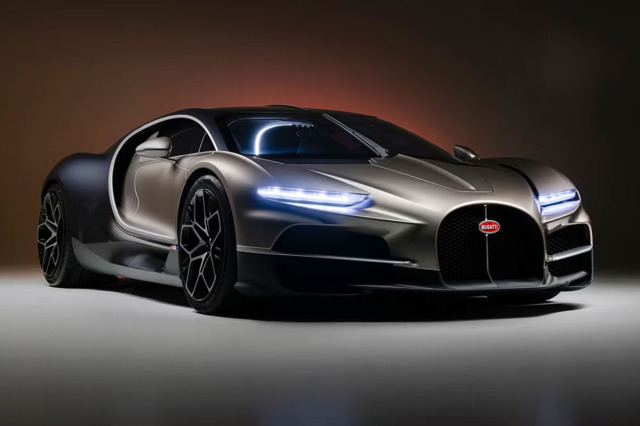 ** 予約商品 ** MR collection BUG017B 1/18 Bugatti Tourbillon Dore