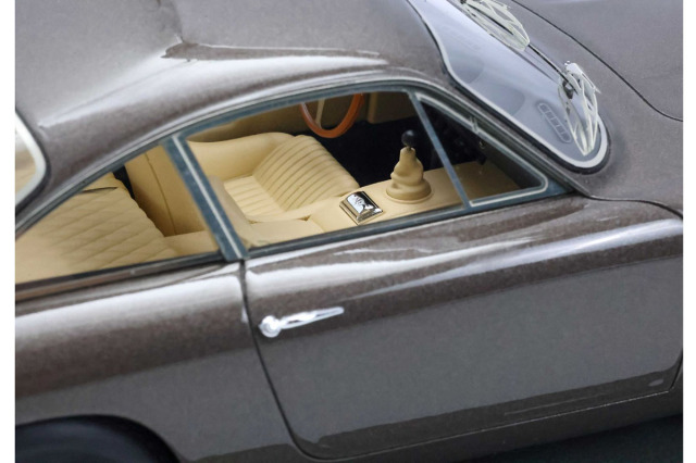 BBR スティーブ・マックイーンの愛車　フェラーリ２５０ＧＴ　ルッソ BBR スティーブ・マックイーンの愛車 フェラーリ250GT ルッソ BBR