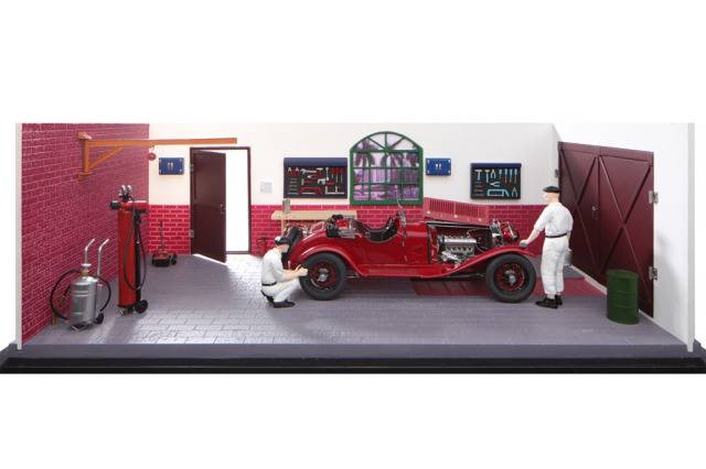 【お取り寄せ商品】 CMC A015 Classic Garage Alfa Romeo 6C 1750GS Limited Edition 200 pcs