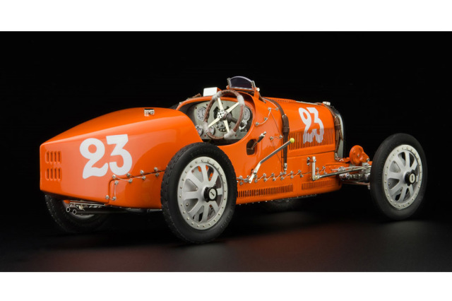 お取り寄せ商品】 CMC M-100-B010 1/18 Bugatti T35 1924 Nation Color