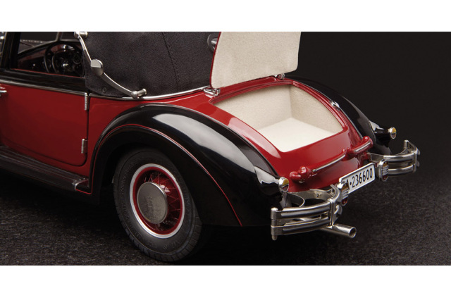 お取り寄せ商品】 CMC C-010 1/12 Horch 853 1937 Red/Black ミニカー