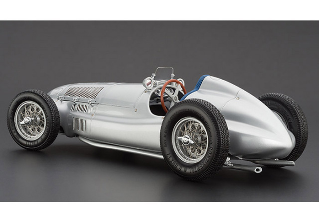 CMC 1/18 メルセデス・ベンツ　W196r 優勝車#18 ミニカー　レア CMC 1/18 メルセデス・ベンツ W196r 優勝車#18 ミニカー レア