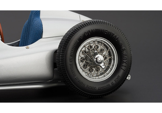 お取り寄せ商品】 CMC M018 1/18 Mercedes Benz W165 1939