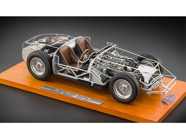 【お取り寄せ商品】 CMC M109 1/18 Maserati 300S 1956 ローリングシャシー （木製台座付き）