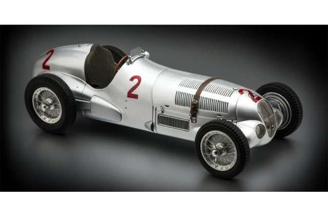 【お取り寄せ商品】 CMC M114 1/18 Mercedes Benz W125 Donington GP 1937 #2 1000pcs