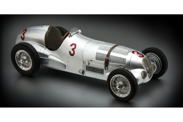 【お取り寄せ商品】 CMC M115 1/18 Mercedes Benz W125 Donington GP 1937 #3 1000pcs