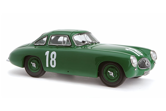 【お取り寄せ商品】 CMC M158 1/18 Mercedes Benz 300SL Great Price of Bern 1952 #18 Green