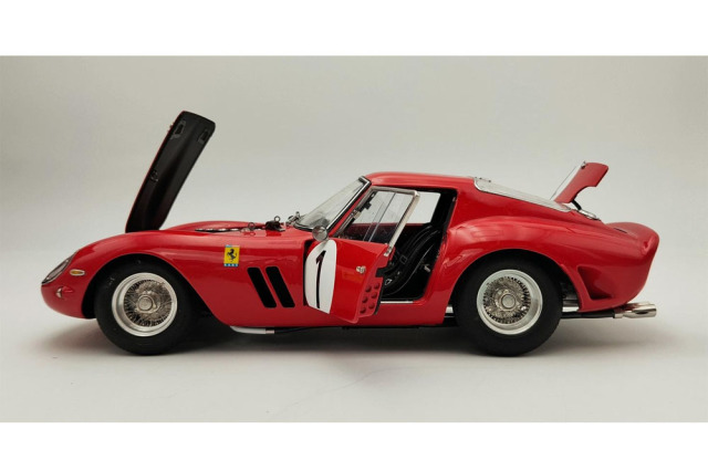 CMC M-254 1/18 Ferrari 250 GTO LHD #3987 1000km Paris