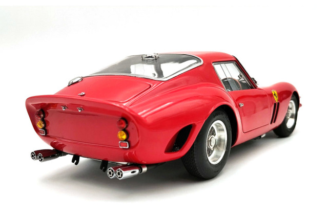 CMC M-256 1/18 Ferrari 250 GTO RHD #3869 London Motor Show 1962