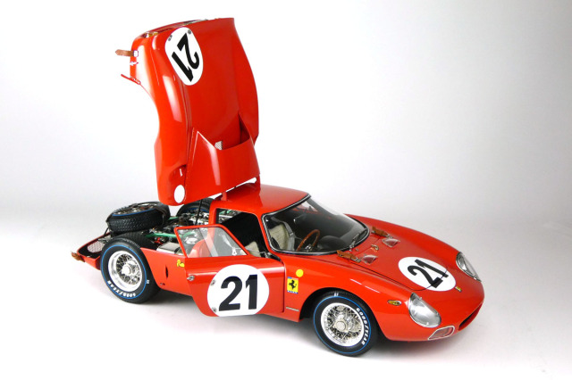 CMC M-263 1/18 Ferrari 250 LM Winner 24H LM 1965 #21 #5893 Rindt