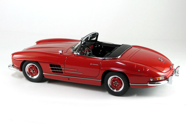 CMC M-282 1/18 Mercedes-Benz 300 SL W198 Roadster open Red Limited