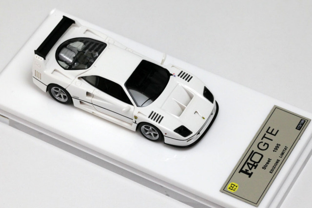 1/64 M64X フェラーリ　F40 bianco 白 Tarmac Works ROAD64 1/64 Ferrari F40 Lightweight White T64R