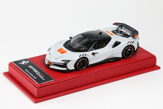 BBR Deluxe C285ADL 1/43 Ferrari SF90XX Stradale Bianco Artico (Red Leather Base) Limited 60pcs