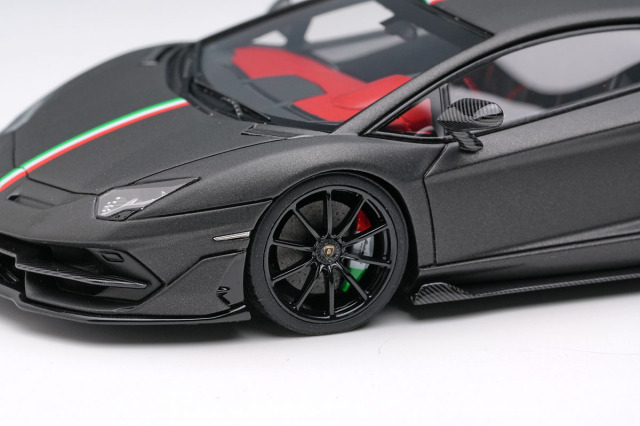 アイドロン EM513H ランボルギーニ アヴェンタドール SVJ 2018 (ニレオ