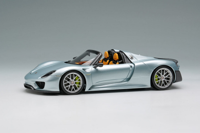 EIDOLON EM569G Porsche 918 Spyder weissach Package 2011 Liquid Metal Chrome Blue Limited 120pcs