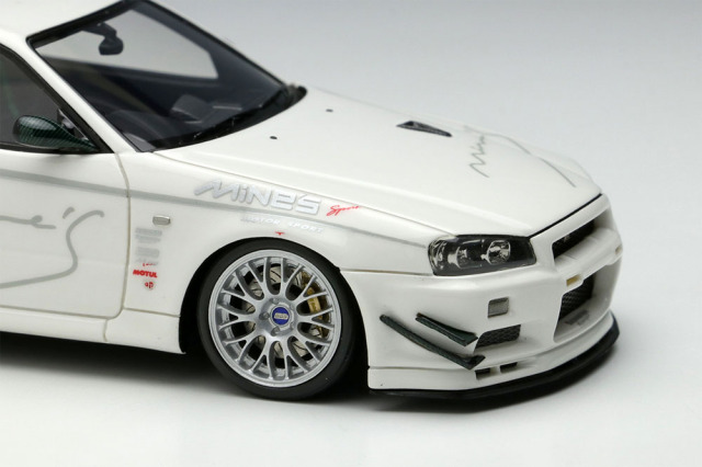 1/43マインズスカイラインGT-RBNR34V-spec N1BBSEM646 1/43マインズスカイラインGT-RBNR34V-spec N1BBSEM646 Make Up