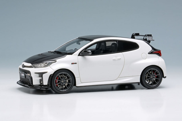 【お取り寄せ商品】 EIDOLON EM656B Toyota GRMN Yaris Circuit Package 2022 Platinam White Pearl Mica