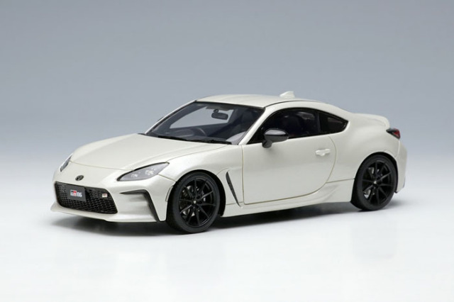 アイドロン EM659B トヨタ GR86 RZ 2021 クリスタルホワイトパール