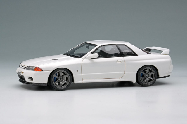 EIDOLON EM679A Built by Legends Mine's Skyline GT-R (BNR32) Siranami White