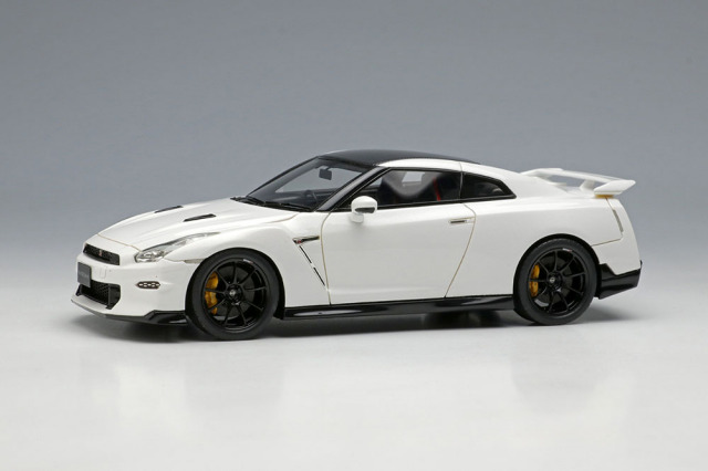 【お取り寄せ商品】 EIDOLON EM696C Nissan GT-R Track edition engineered by Nismo T-spec 2024 Brilliant White Pearl Limited 50pcs