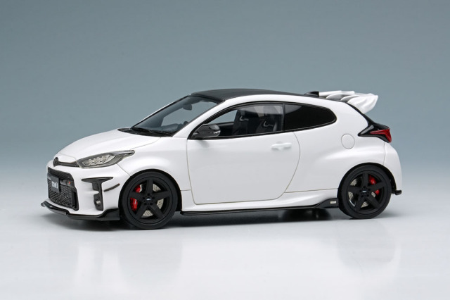 【お取り寄せ商品】 EIDOLON EM704A TOM'S GR Yaris Super White 2