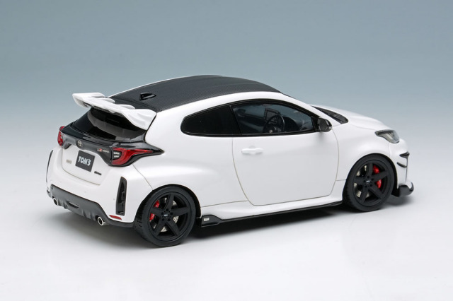 アイドロン EM704A トムス GR ヤリス 2021 スーパーホワイト2