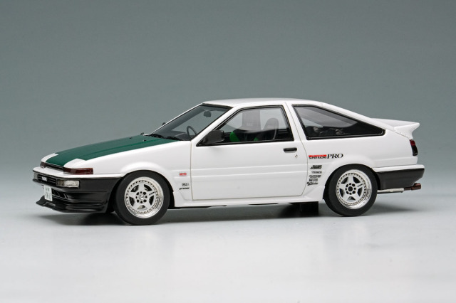 EIDOLON EM718 Toyota Sprinter Trueno (AE86)(3Door) Tk-Street Ver. White / Green Carbon Hood