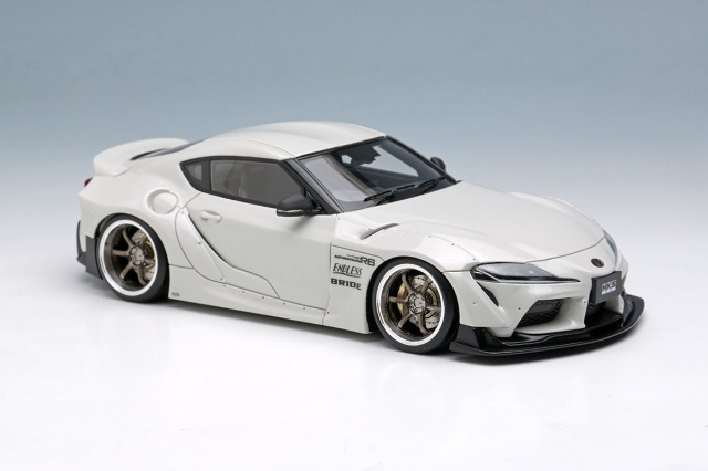 アイドロン EM723 HKS GR スープラ ワイドボディ 2019 パールホワイト